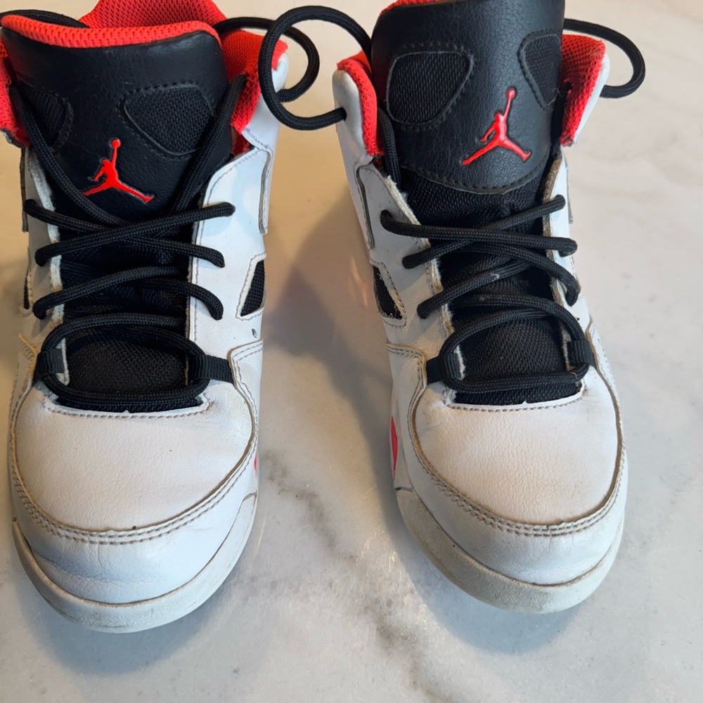 Kids Jordan Sneakers 3Y - White and Black with Coral Accents
